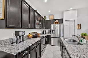10139 Wellington Parc Dr, Wellington, FL 33449 - Photo 4