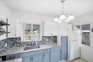 1219 N E St, Lake Worth, FL 33460 - Photo 4