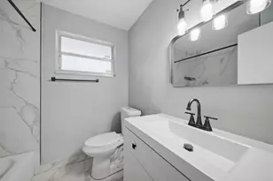 4681 SW 43rd Terrace, Dania Beach, FL 33314 - Photo 4