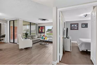 8601 Boca Glades Boulevard W #G, Boca Raton, FL 33434 - Photo 4