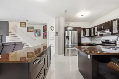 5673 NW 117th Avenue, Coral Springs, FL 33076 - Photo 4