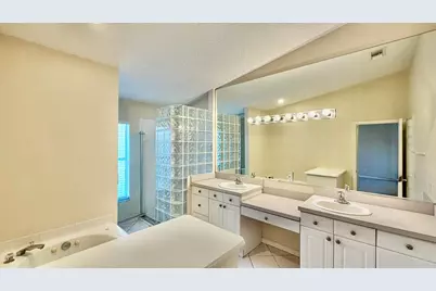 619 SE Forgal Street, Port Saint Lucie, FL 34983 - Photo 20