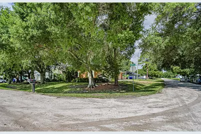 8745 24th Street, Vero Beach, FL 32966 - Photo 2