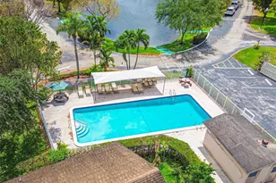 2146 Nova Village Dr, Davie, FL 33317 - Photo 40