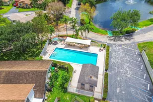 2146 Nova Village Dr, Davie, FL 33317 - Photo 40