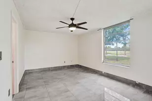 8301 Sands Point Blvd, Tamarac, FL 33321 - Photo 16