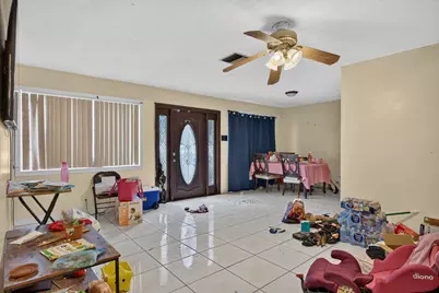 4390 NW 35th Avenue, Lauderdale Lakes, FL 33309 - Photo 6