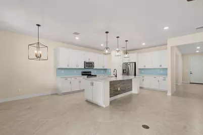 10275 SW Captiva Drive, Port Saint Lucie, FL 34987 - Photo 8