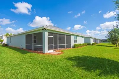 10275 SW Captiva Drive, Port Saint Lucie, FL 34987 - Photo 18