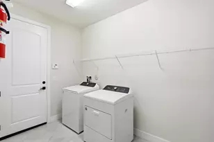 10275 SW Captiva Dr, Port Saint Lucie, FL 34987 - Photo 16