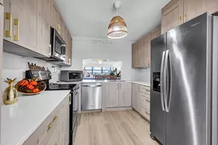 2705 NW 104th Ave, Sunrise, FL 33322 - Photo 6