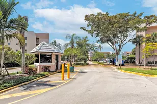 2705 NW 104th Ave, Sunrise, FL 33322 - Photo 24