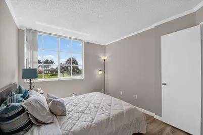 135 Yacht Club Way #204, Hypoluxo, FL 33462 - Photo 28