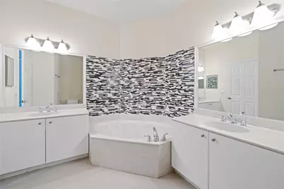 7400 NW 70th Avenue, Parkland, FL 33067 - Photo 16