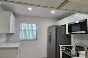 330 NE 26th Ave, Boynton Beach, FL 33435 - Photo 4