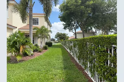 6355 Adriatic Way, West Palm Beach, FL 33413 - Photo 6