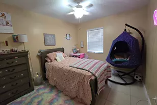 1155 White Pine Pine, Wellington, FL 33414 - Photo 16