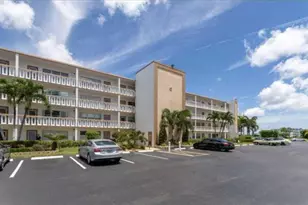 2053 Cornwall C, Boca Raton, FL 33434 - Photo 12