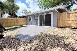 620 NE 19th Ave, Deerfield Beach, FL 33441 - Photo 10