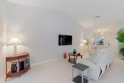 5487 Crystal Anne Drive, West Palm Beach, FL 33417 - Photo 10