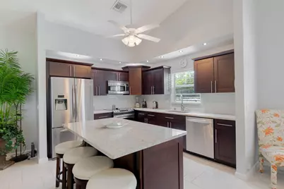 5487 Crystal Anne Drive, West Palm Beach, FL 33417 - Photo 6