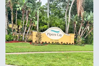 1010 Pipers Drive, West Palm Beach, FL 33415 - Photo 2