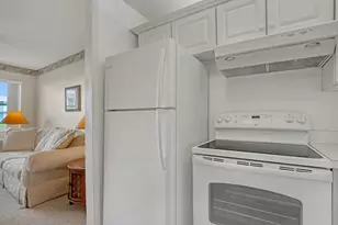 680 Horizon W, Boynton Beach, FL 33435 - Photo 16