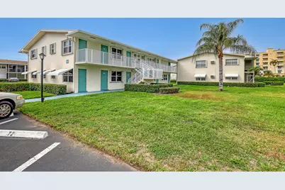 680 Horizon W #110, Boynton Beach, FL 33435 - Photo 4