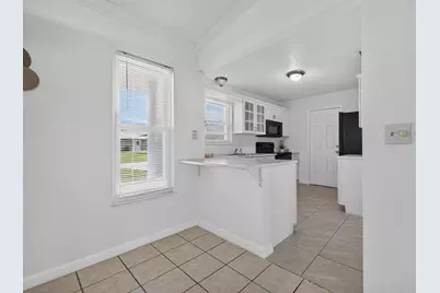 592 SW Banks Terrace, Port Saint Lucie, FL 34953 - Photo 10