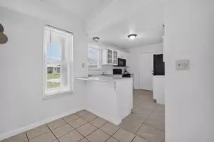 592 SW Banks Terrace, Port Saint Lucie, FL 34953 - Photo 10