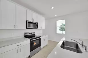 636 Salisbury Cir, Fort Pierce, FL 34982 - Photo 4