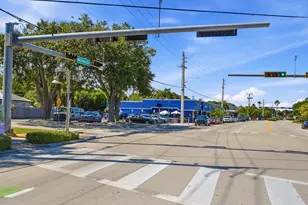 905 NE 28th St, Wilton Manors, FL 33334 - Photo 38
