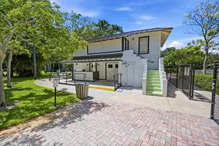905 NE 28th St, Wilton Manors, FL 33334 - Photo 54