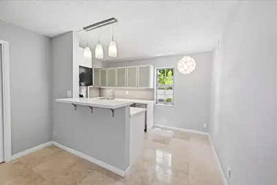 905 NE 28th Street #206, Wilton Manors, FL 33334 - Photo 2