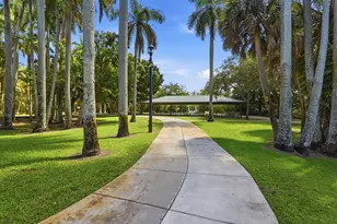 905 NE 28th St, Wilton Manors, FL 33334 - Photo 48