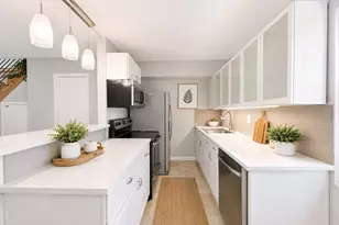 905 NE 28th St, Wilton Manors, FL 33334 - Photo 30