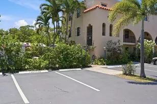 905 NE 28th St, Wilton Manors, FL 33334 - Photo 26