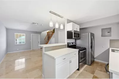 905 NE 28th Street #206, Wilton Manors, FL 33334 - Photo 2