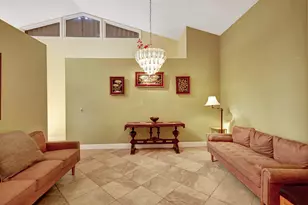 137 Queens Rd, Fort Pierce, FL 34949 - Photo 6