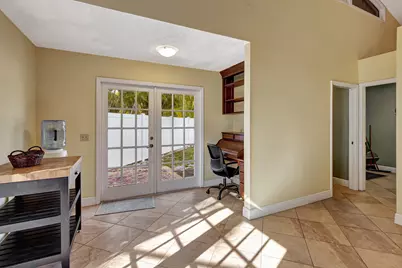 137 Queens Road, Fort Pierce, FL 34949 - Photo 16