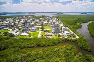 137 Queens Rd, Fort Pierce, FL 34949 - Photo 4