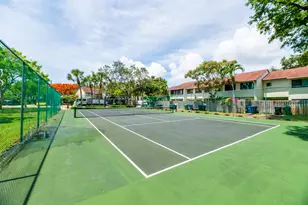 308 City View Dr, Fort Lauderdale, FL 33311 - Photo 32