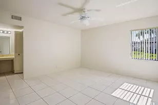 3367 Perimeter Dr, Greenacres, FL 33467 - Photo 14