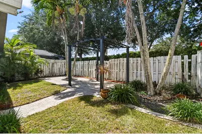 5690 Green Island Drive, Lake Worth, FL 33463 - Photo 20