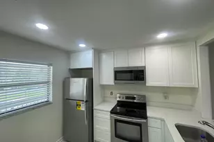 143 NW 93rd Ave, Pembroke Pines, FL 33024 - Photo 4