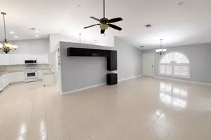 10325 NW 48th Ct, Coral Springs, FL 33076 - Photo 6