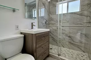 935 8th St, Miami Beach, FL 33139 - Photo 20