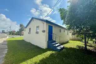 856 SW Ave D, Belle Glade, FL 33430 - Photo 22