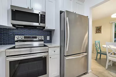 1023 Ellesmere B, Deerfield Beach, FL 33442 - Photo 12