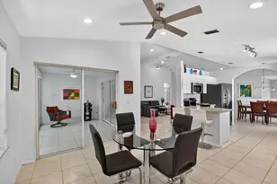 7910 Laina Ln, Boynton Beach, FL 33437 - Photo 14